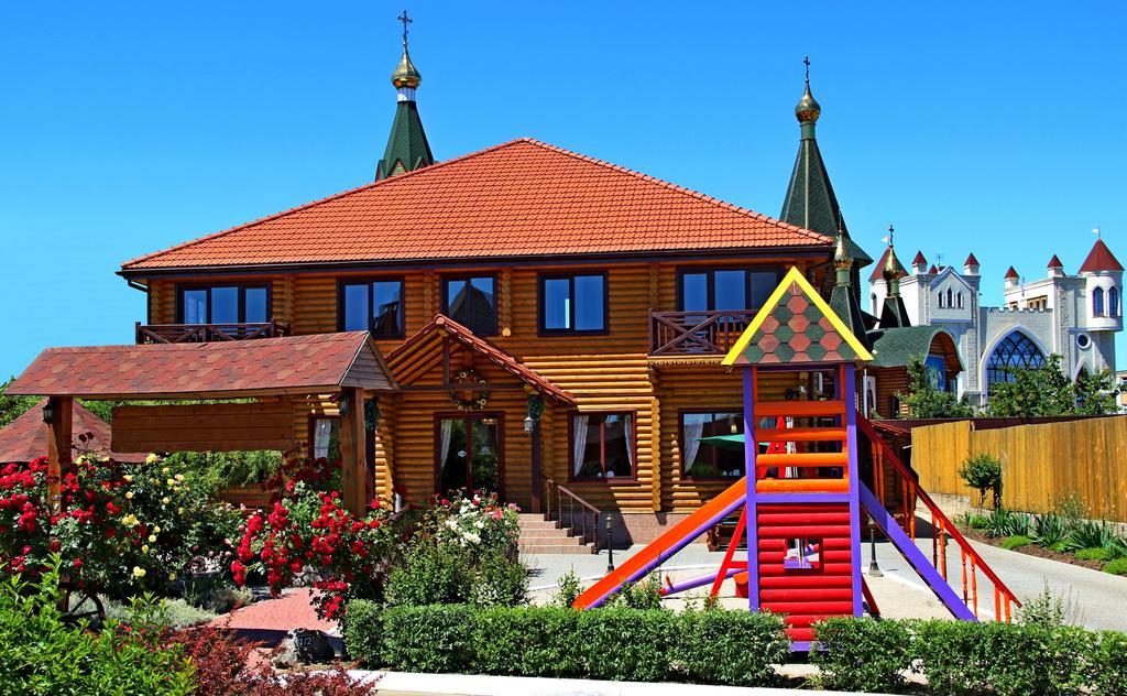 Комплекс Відпочинку Пампушка & Подушка Hotel Burlach'ya Balka Buitenkant foto