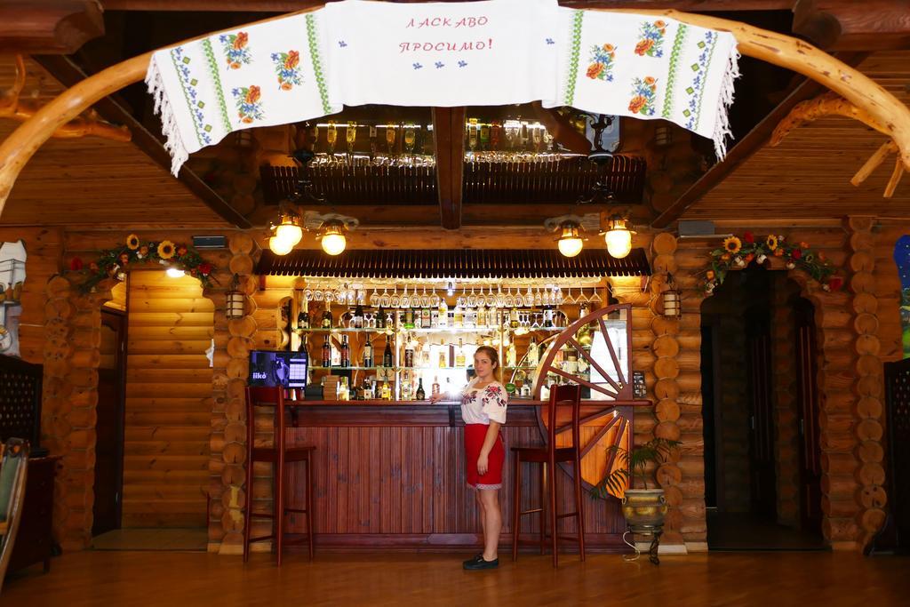 Комплекс Відпочинку Пампушка & Подушка Hotel Burlach'ya Balka Buitenkant foto