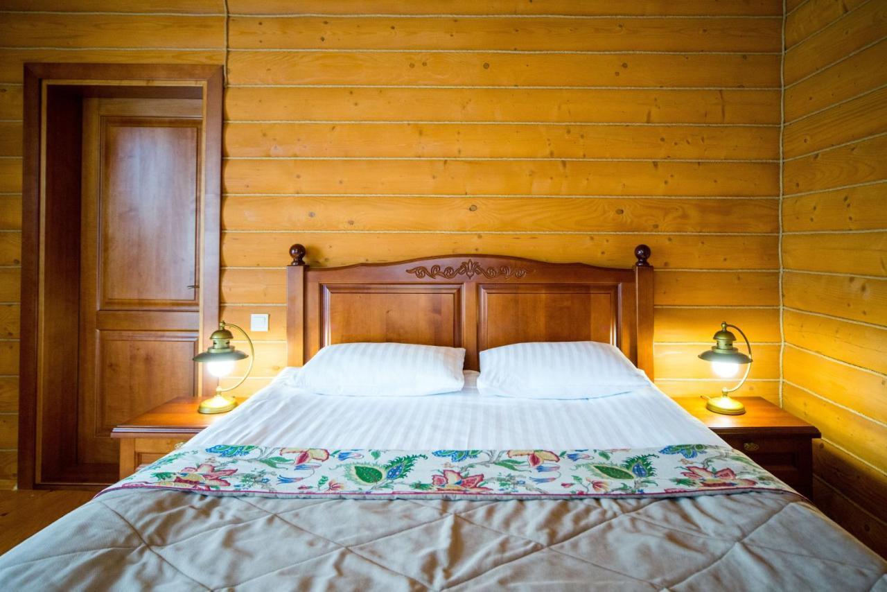 Комплекс Відпочинку Пампушка & Подушка Hotel Burlach'ya Balka Buitenkant foto