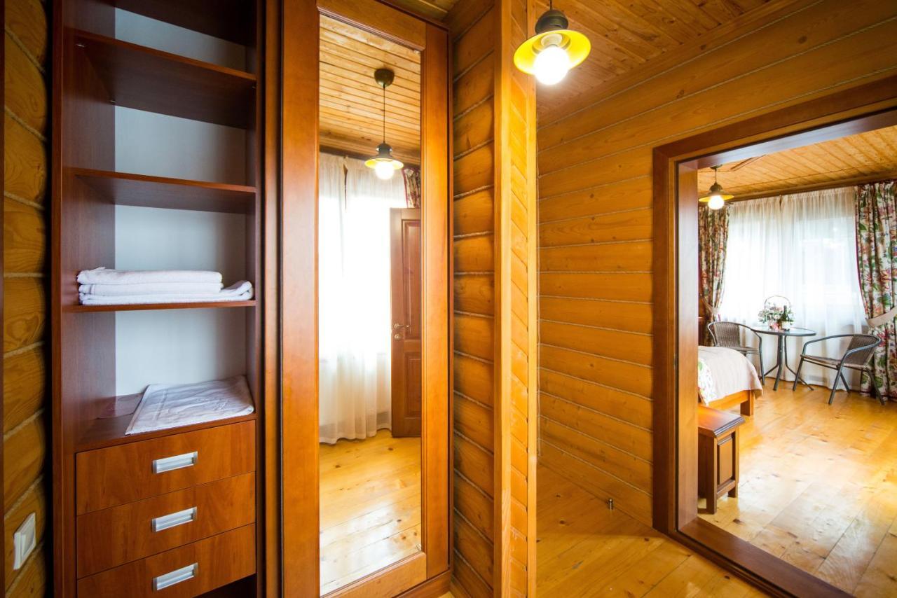 Комплекс Відпочинку Пампушка & Подушка Hotel Burlach'ya Balka Buitenkant foto