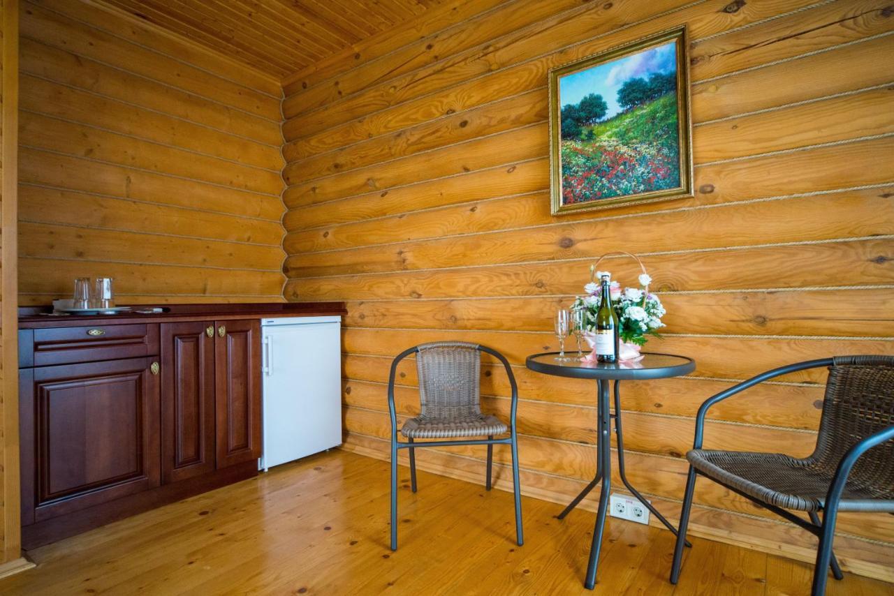 Комплекс Відпочинку Пампушка & Подушка Hotel Burlach'ya Balka Buitenkant foto