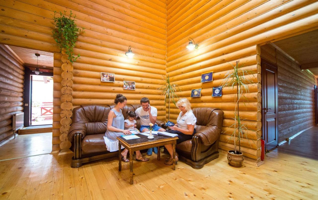 Комплекс Відпочинку Пампушка & Подушка Hotel Burlach'ya Balka Buitenkant foto