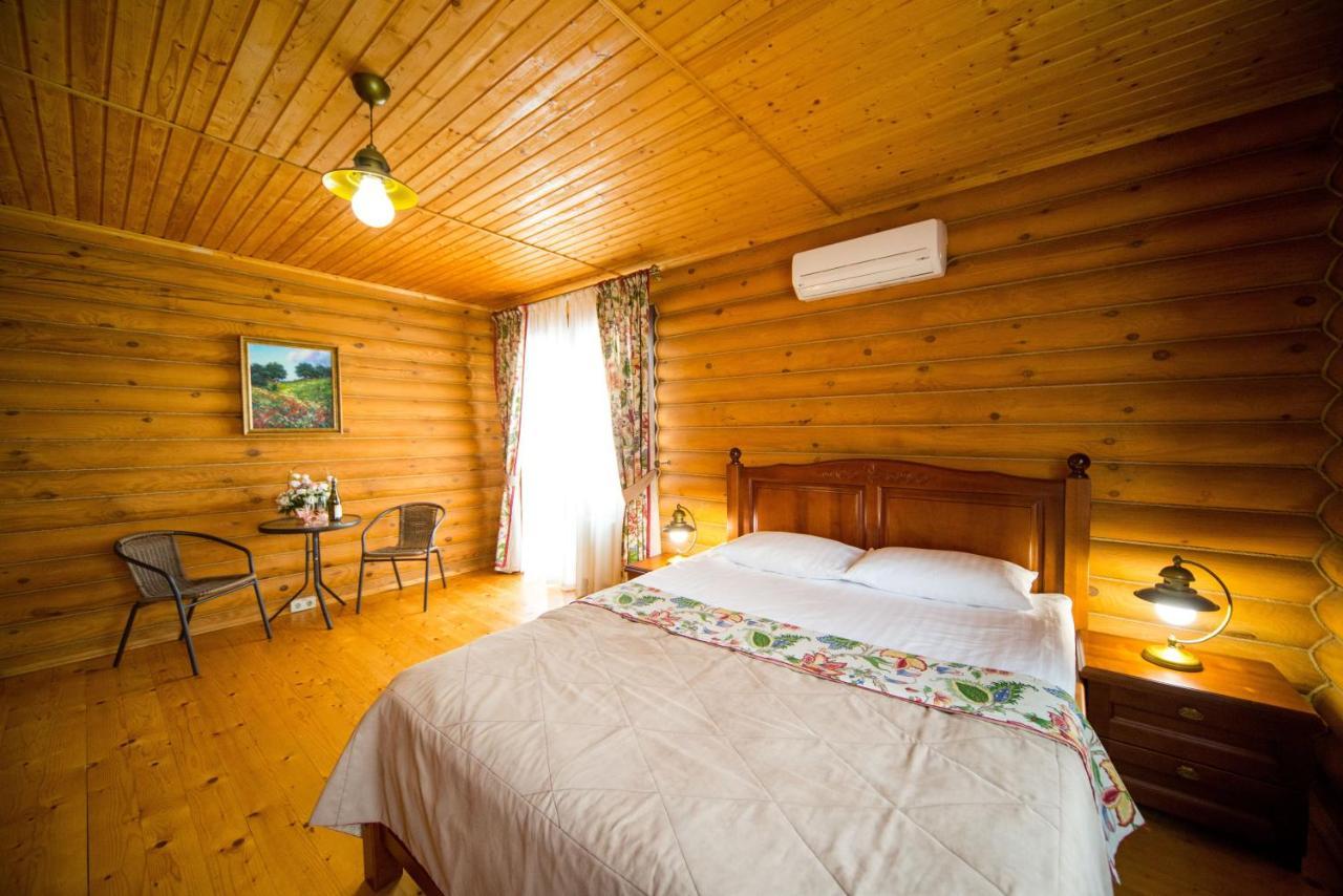 Комплекс Відпочинку Пампушка & Подушка Hotel Burlach'ya Balka Buitenkant foto
