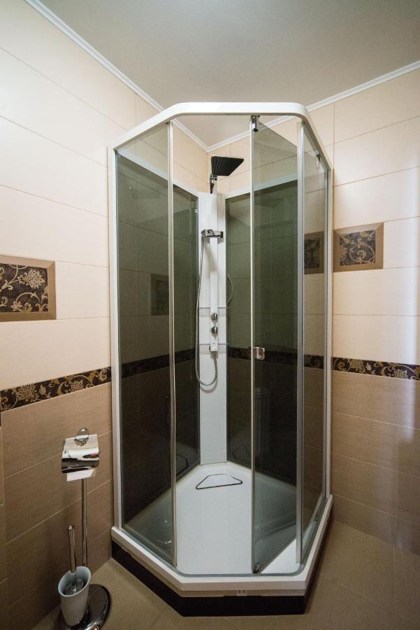 Комплекс Відпочинку Пампушка & Подушка Hotel Burlach'ya Balka Buitenkant foto