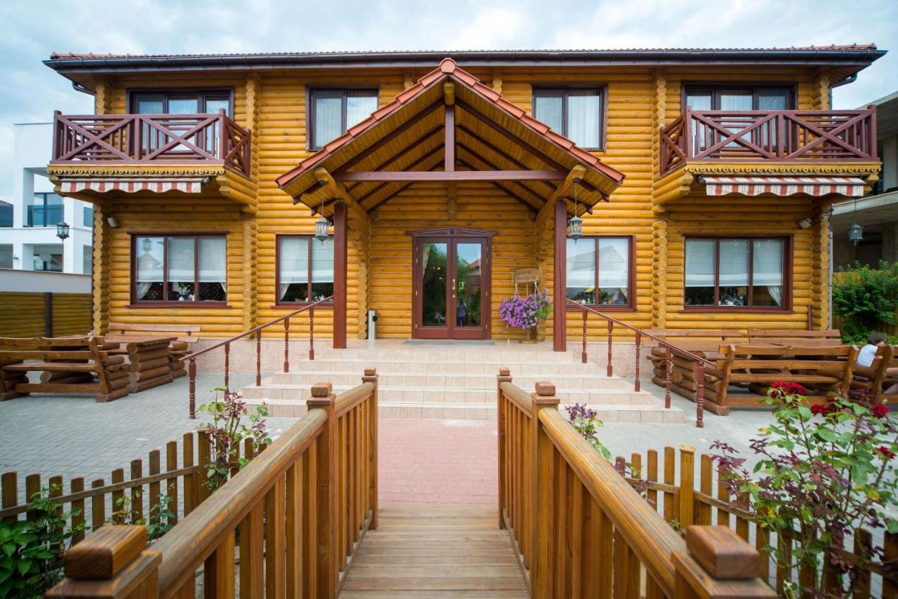 Комплекс Відпочинку Пампушка & Подушка Hotel Burlach'ya Balka Buitenkant foto